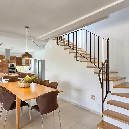 Dubravka Mofardini