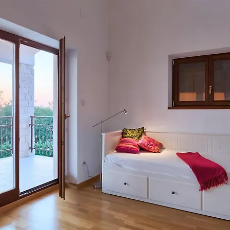 Dom wakacyjny Dubravka Mofardini