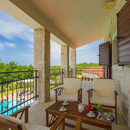 Dubravka * Mofardini